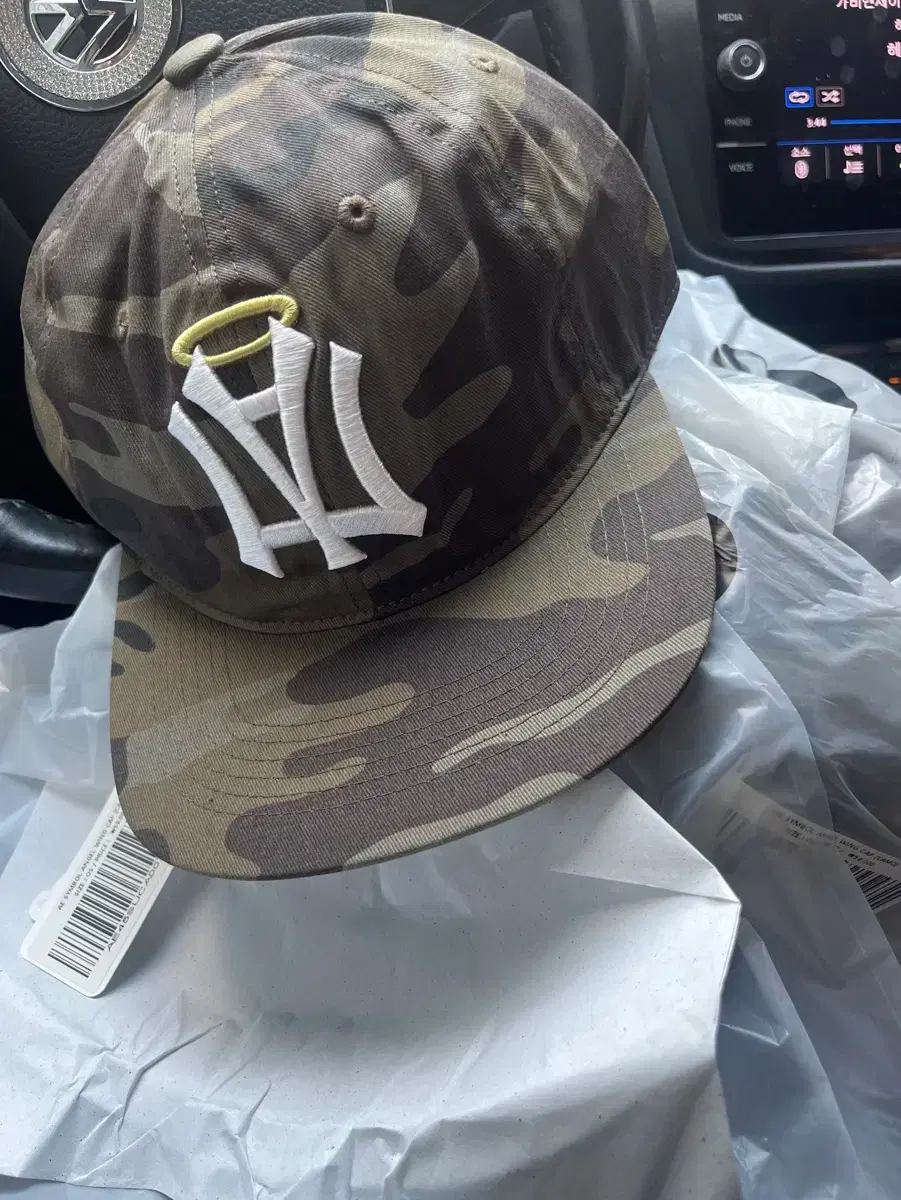 大人気❗️aeae エンジェルウィングキャップ　カモ　迷彩 大人気❗️aeae エンジェルウィングキャップ カモ 迷彩 - メルカリ